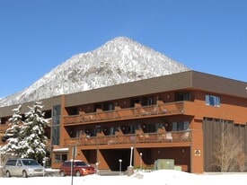 Cedar Lodge 207 in Frisco, CO - Building Photo