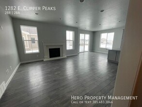 1282 E Clipper Peaks St in Eagle Mountain, UT - Building Photo - Building Photo