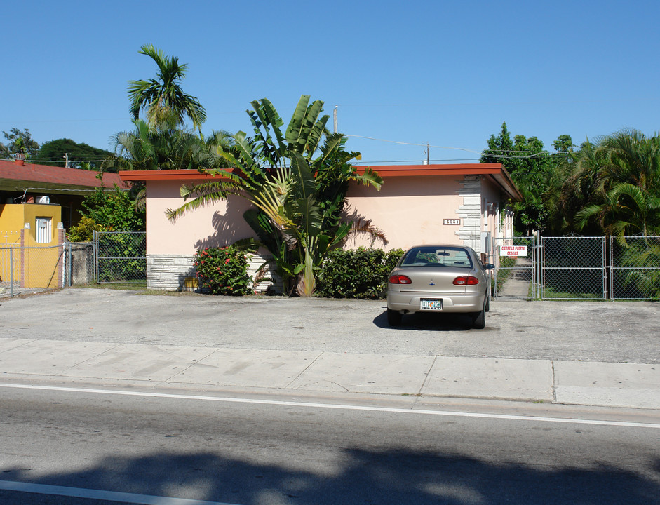 3031 W Flagler St in Miami, FL - Building Photo