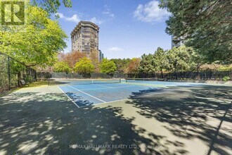 45-3645 Kingsbridge Garden Cir in Mississauga, ON - Building Photo - Building Photo