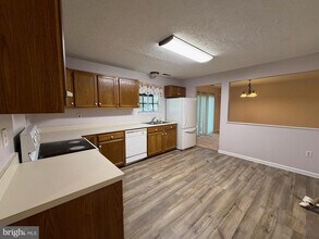 184 Fargo Rd in Lusby, MD - Building Photo - Building Photo