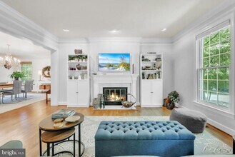 9708 Meyer Point Dr in Potomac, MD - Building Photo - Building Photo