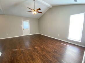 3845 Shadow Oaks Pkwy in Horn Lake, MS - Building Photo - Building Photo