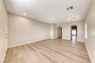 7644 Borealis St in Las Vegas, NV - Building Photo - Building Photo