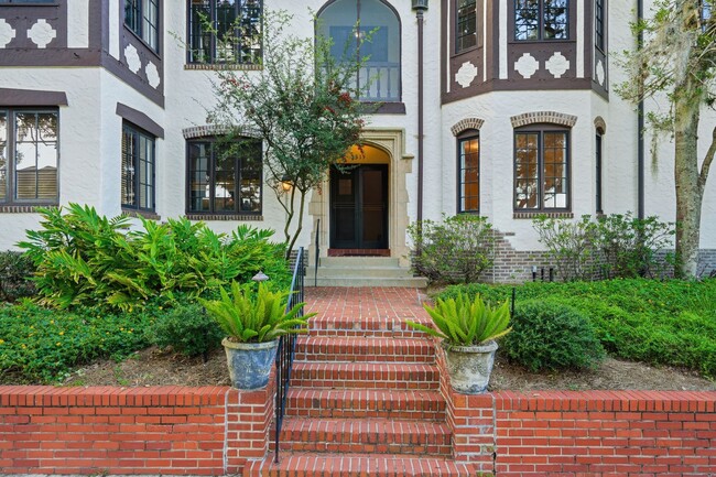 property at 3319 Pine St