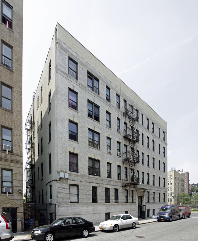 442 E 184th St in Bronx, NY - Building Photo - Building Photo