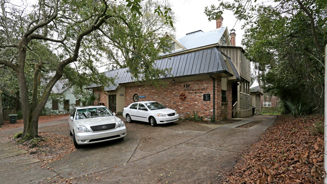 417 E Virginia St in Tallahassee, FL - Building Photo