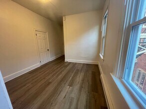 126 1/2 E Lemon St in Lancaster, PA - Building Photo - Building Photo