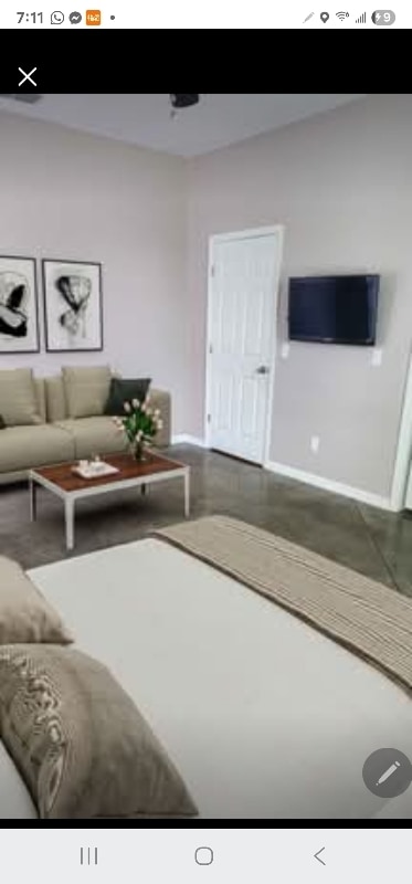 2924 Whispering Trails Dr in Winter Haven, FL - Foto de edificio - Building Photo