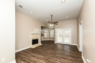 4804 Deal Dr in Fort Worth, TX - Foto de edificio - Building Photo