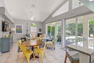 619 98th Ave N in Naples, FL - Building Photo - Building Photo