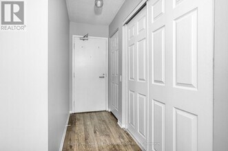 21 Overlea Blvd in Toronto, ON - Building Photo - Building Photo