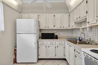 2152 NE 1st Way in Boynton Beach, FL - Building Photo - Building Photo