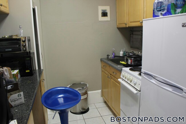 879 Beacon St in Boston, MA - Building Photo - Building Photo