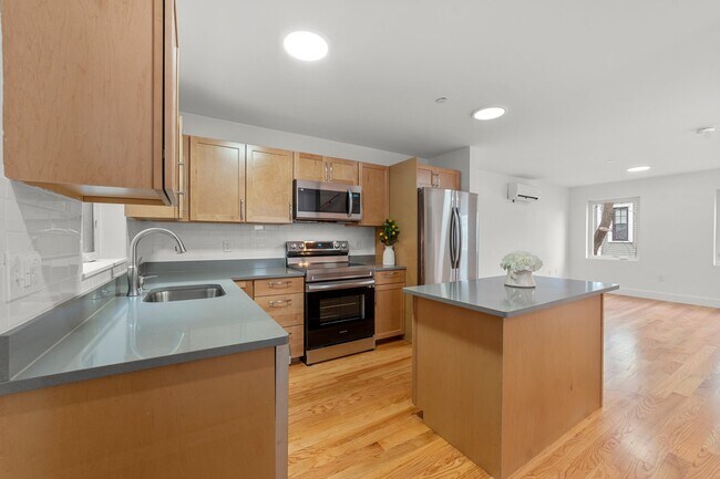 140 Prospect St, Unit 1 in Cambridge, MA - Foto de edificio - Building Photo