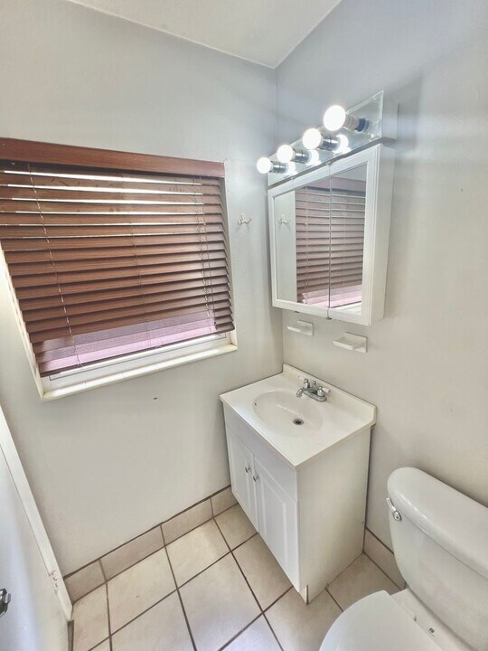 422 Fairbanks Dr in Tallahassee, FL - Building Photo