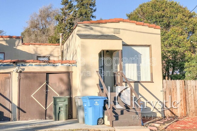 1056 Taylor Ave in Vallejo, CA - Building Photo - Building Photo