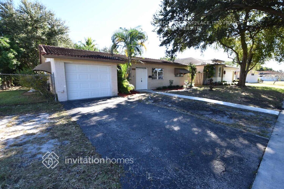 1307 N 46th Ave in Hollywood, FL - Building Photo