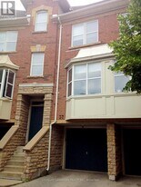 37 Michael Way in Markham, ON - Building Photo