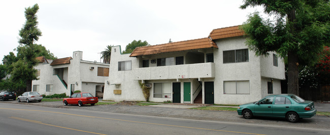 13805 Moorpark St in Sherman Oaks, CA - Building Photo - Building Photo