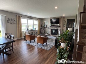 18394 Greenstone Way in Lakeville, MN - Building Photo - Building Photo