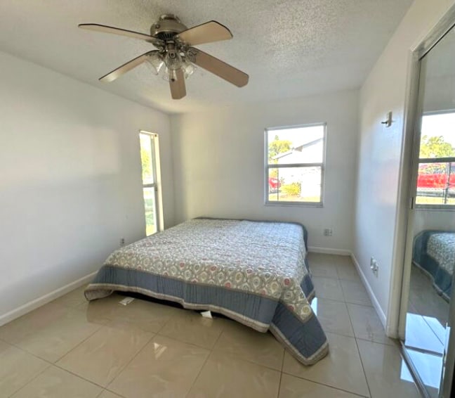 property at 226 E Cedarwood Cir