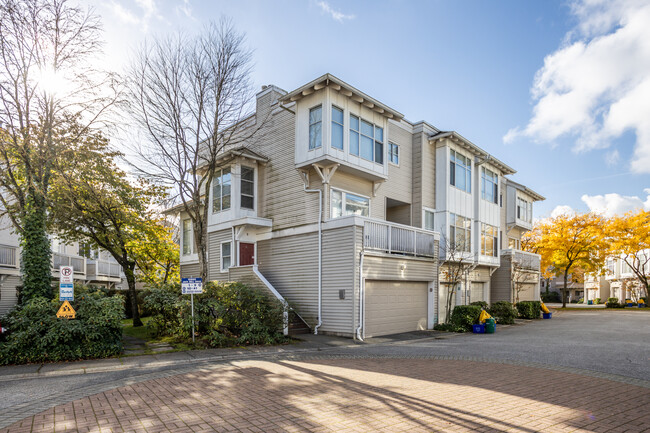 Malibu in Richmond, BC - Building Photo - Building Photo