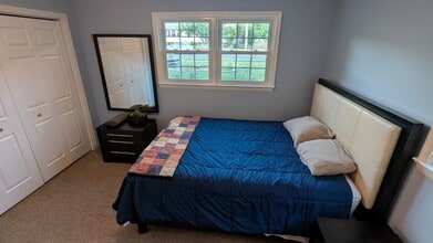 5716 Ottawa Rd in Centreville, VA - Building Photo - Building Photo