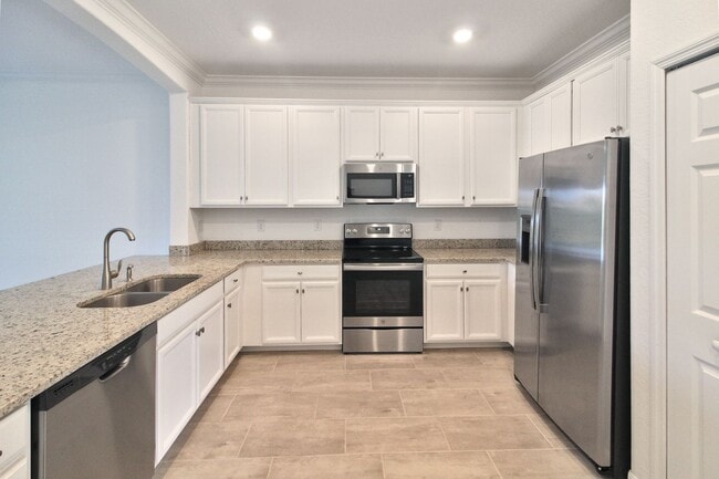 23992 Skyflower Ct in Venice, FL - Building Photo - Building Photo