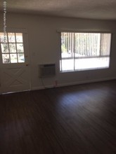 2705 Piedmont Ave-Unit -7 in Glendale, CA - Building Photo - Building Photo
