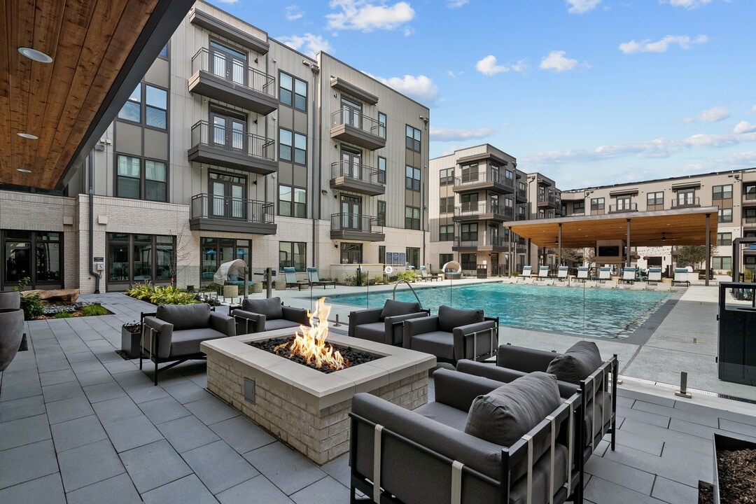 Lenox Katy Crossing in Katy, TX - Foto de edificio