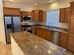 4117 W Galapagos Ave in North Las Vegas, NV - Building Photo - Building Photo