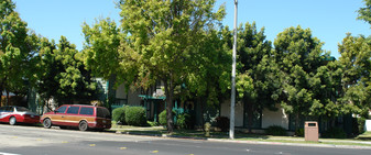 4211 Central Ave in Fremont, CA - Building Photo