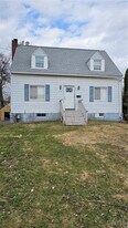 203 Wilmont Rd in Syracuse, NY - Building Photo