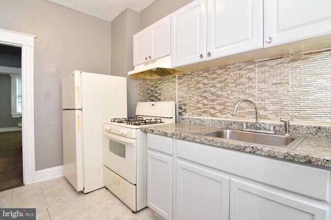 5 S Wickham Rd photo'