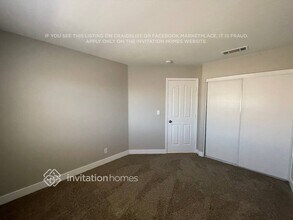 9550 Silver Frost St in Las Vegas, NV - Building Photo - Building Photo