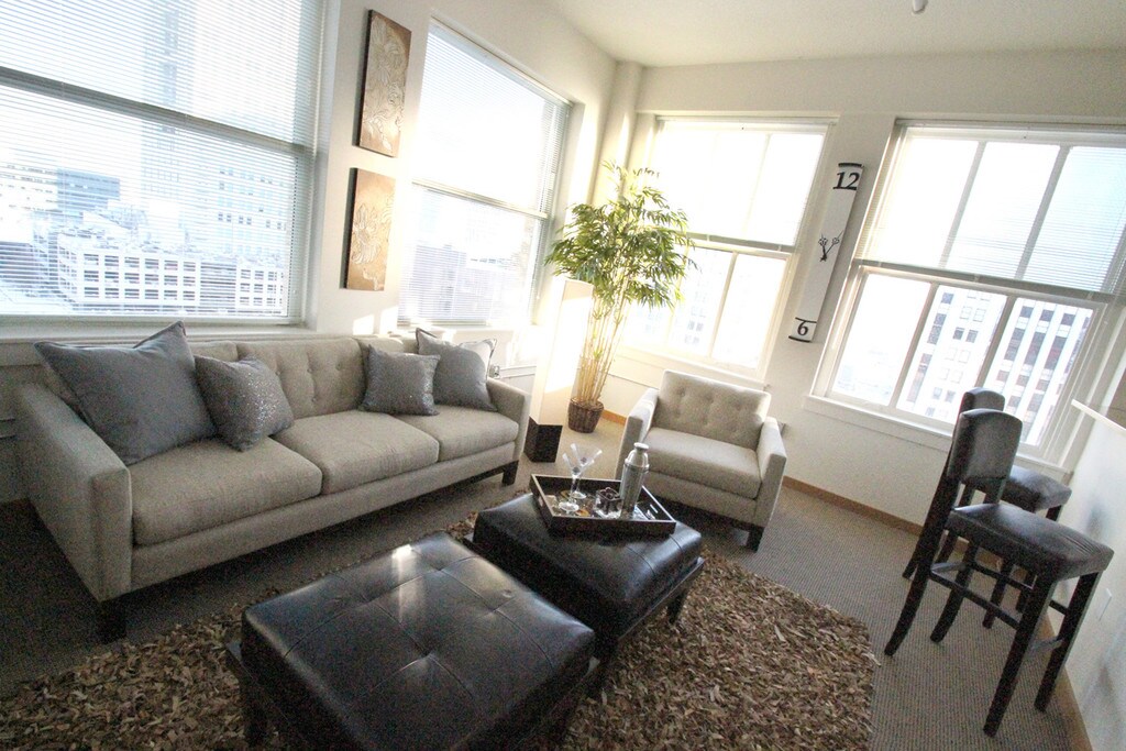 Grand Boulevard Lofts Apartments in Kansas City, MO