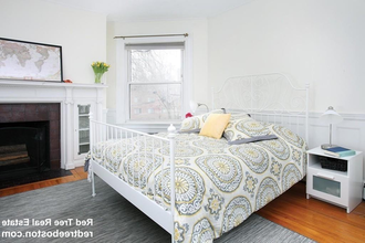 17 Regent Cir in Brookline, MA - Building Photo - Building Photo