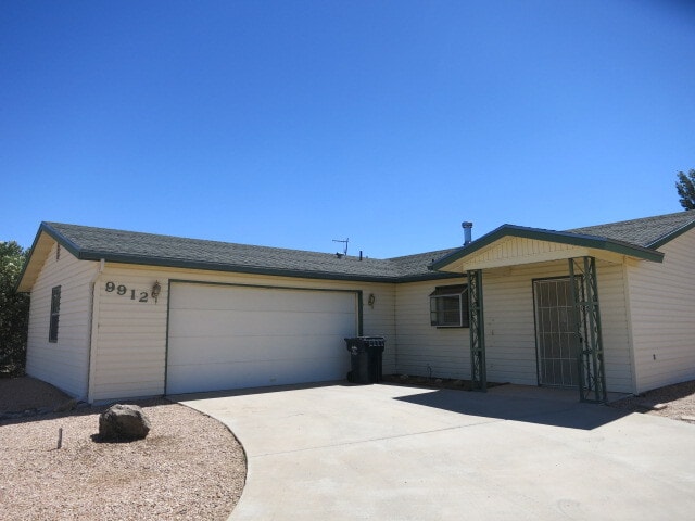 property at 9912 N La Jolla Dr