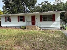 470 SW Dove St in Keystone Heights, FL - Building Photo