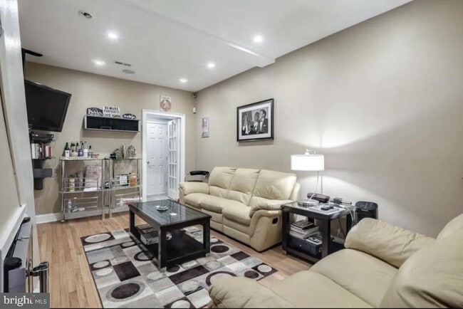 property at 2214 S Bouvier St