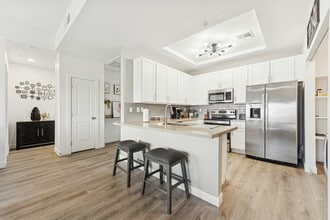 Landmark on 67th Ave in Peoria, AZ - Foto de edificio - Building Photo