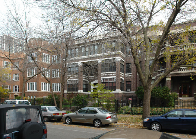 5857 N Kenmore Ave in Chicago, IL - Building Photo - Building Photo