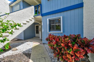 1561 NE 12th Terrace in Jensen Beach, FL - Building Photo - Building Photo