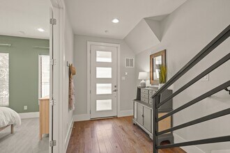 5703 Larkin St in Houston, TX - Building Photo - Building Photo