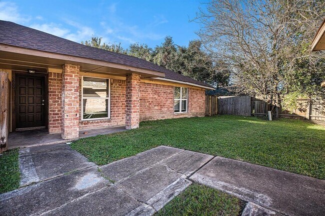 6660 W Fuqua St in Missouri City, TX - Building Photo - Building Photo