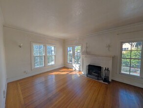 2940 Claremont Ave in Berkeley, CA - Building Photo - Building Photo