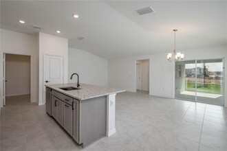 618 Meadows Edge Pl in Lake Wales, FL - Building Photo - Building Photo