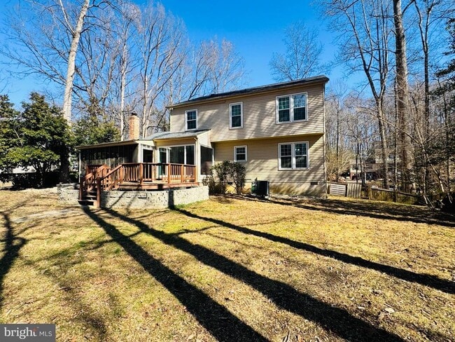 property at 204 Bosun Cove