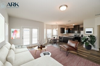 1034 Marne Blvd in Hinesville, GA - Foto de edificio - Building Photo